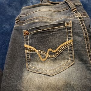 Wallflower skinny jeans